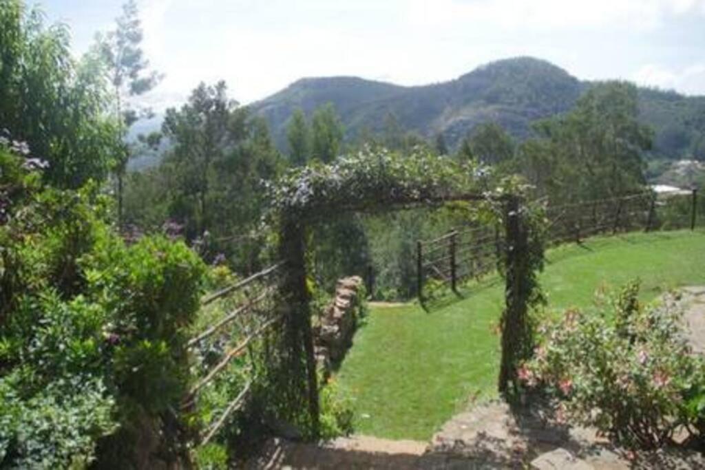 Stumpfields Bed & Breakfast Ooty Exterior photo